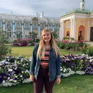 Meet your Posher, Emma